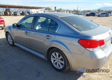2010 Subaru Legacy 2.5I Premium z USA, uszkodzony, nr VIN 4S3BMAH68A1224088